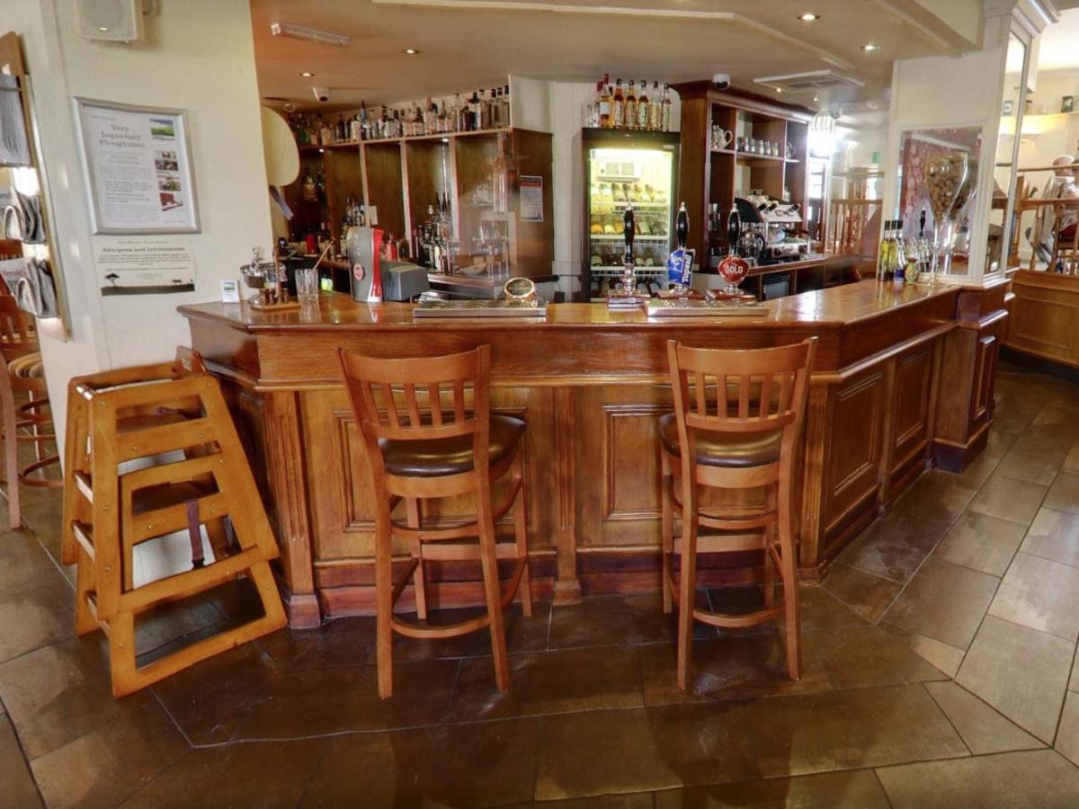 The Railway Inn Galmpton Bagian luar foto
