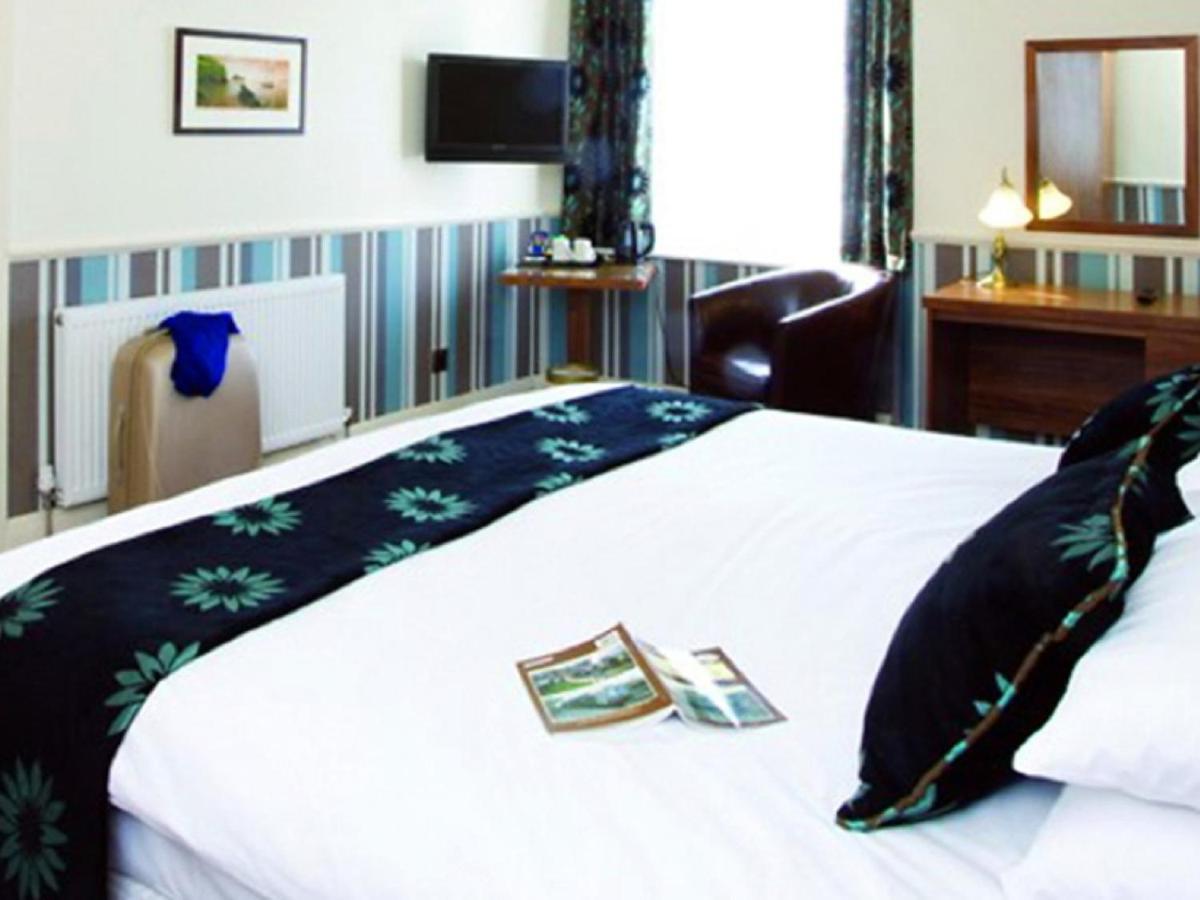The Railway Inn Galmpton Bagian luar foto
