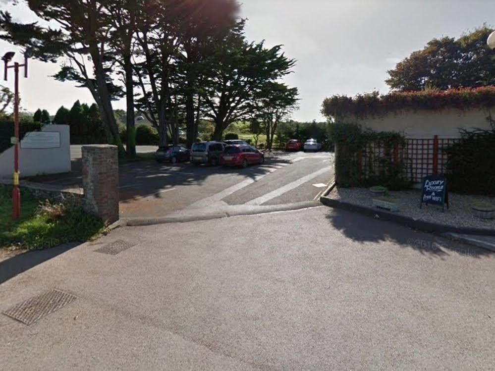The Railway Inn Galmpton Bagian luar foto